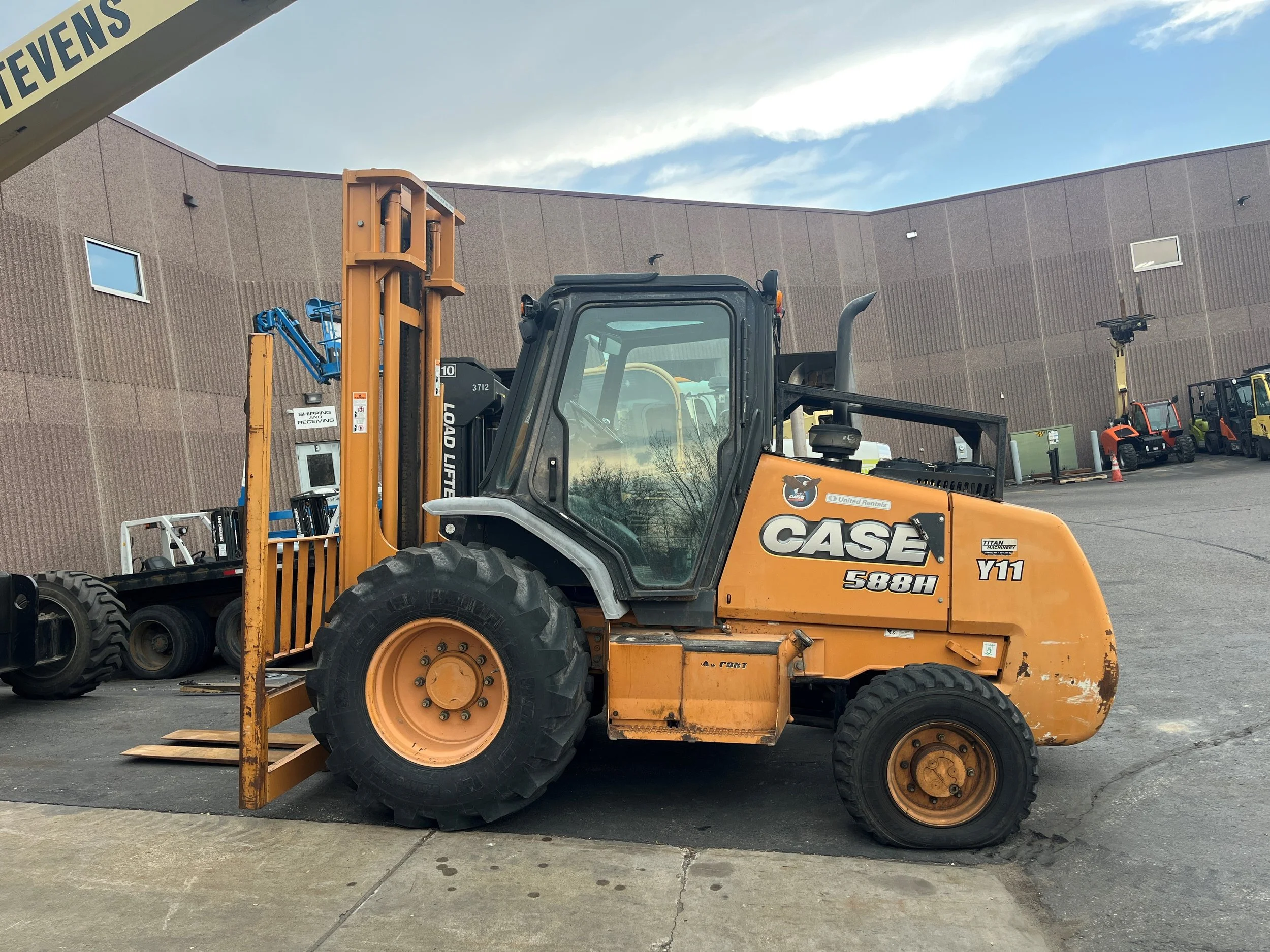 2012 CASE 588H - $45,980.00