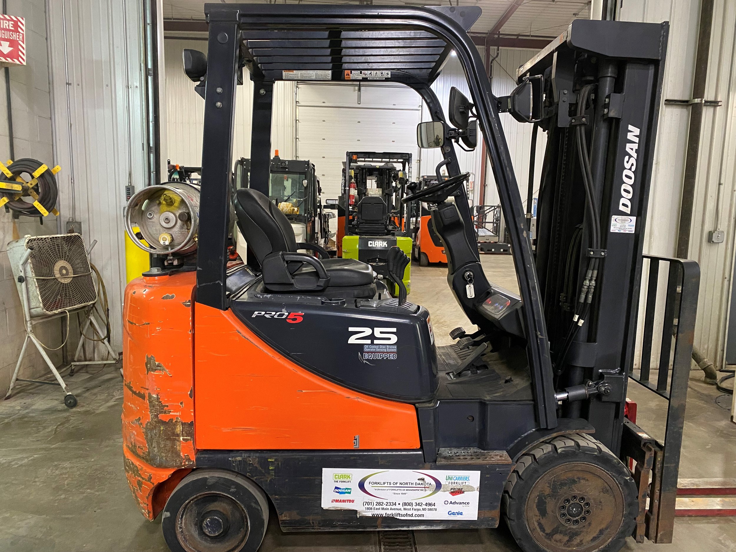2017 Doosan GC25E-5 - $14,980.00