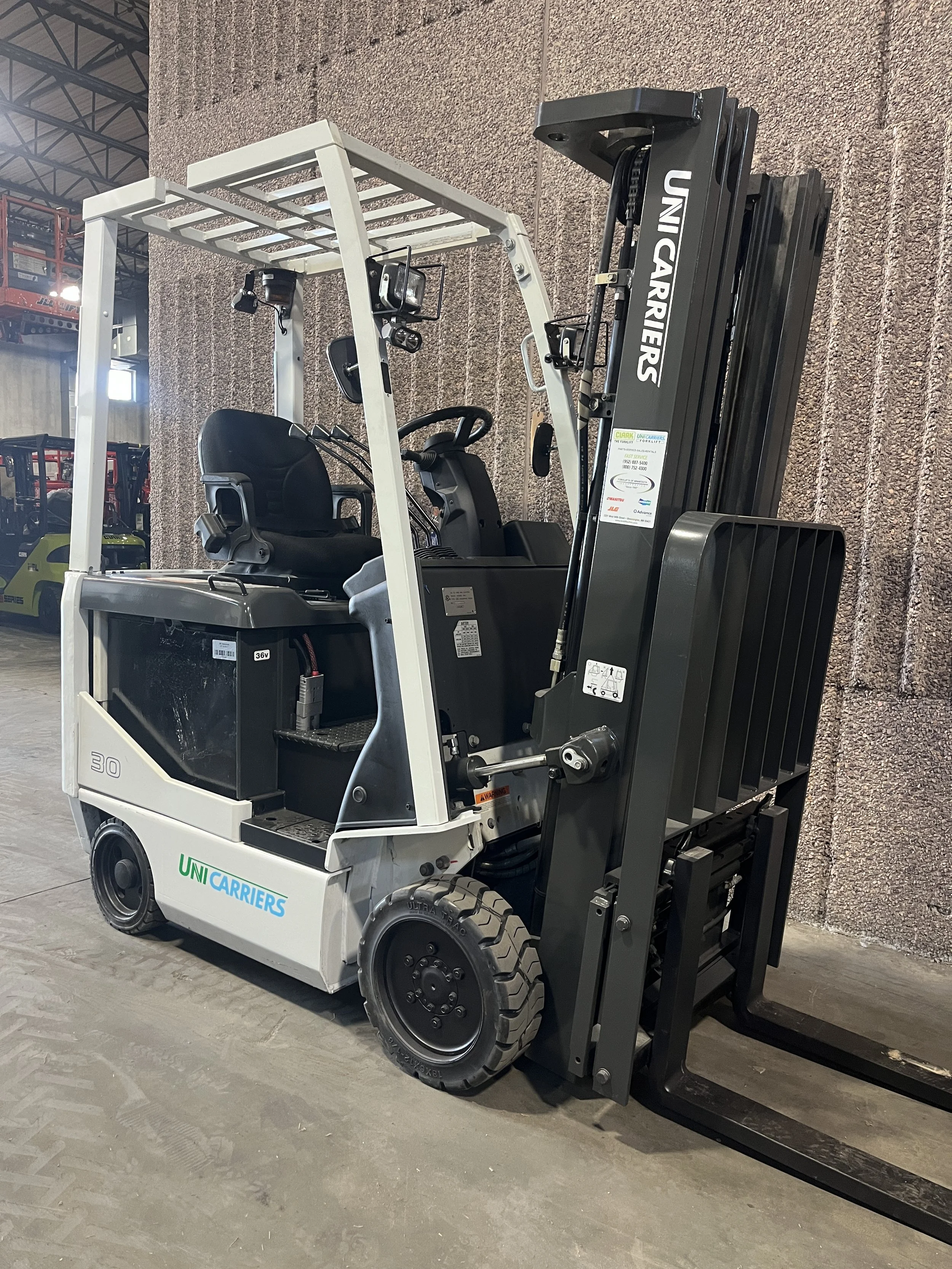 2016 UNICARRIERS BXC30 - $19,980.00