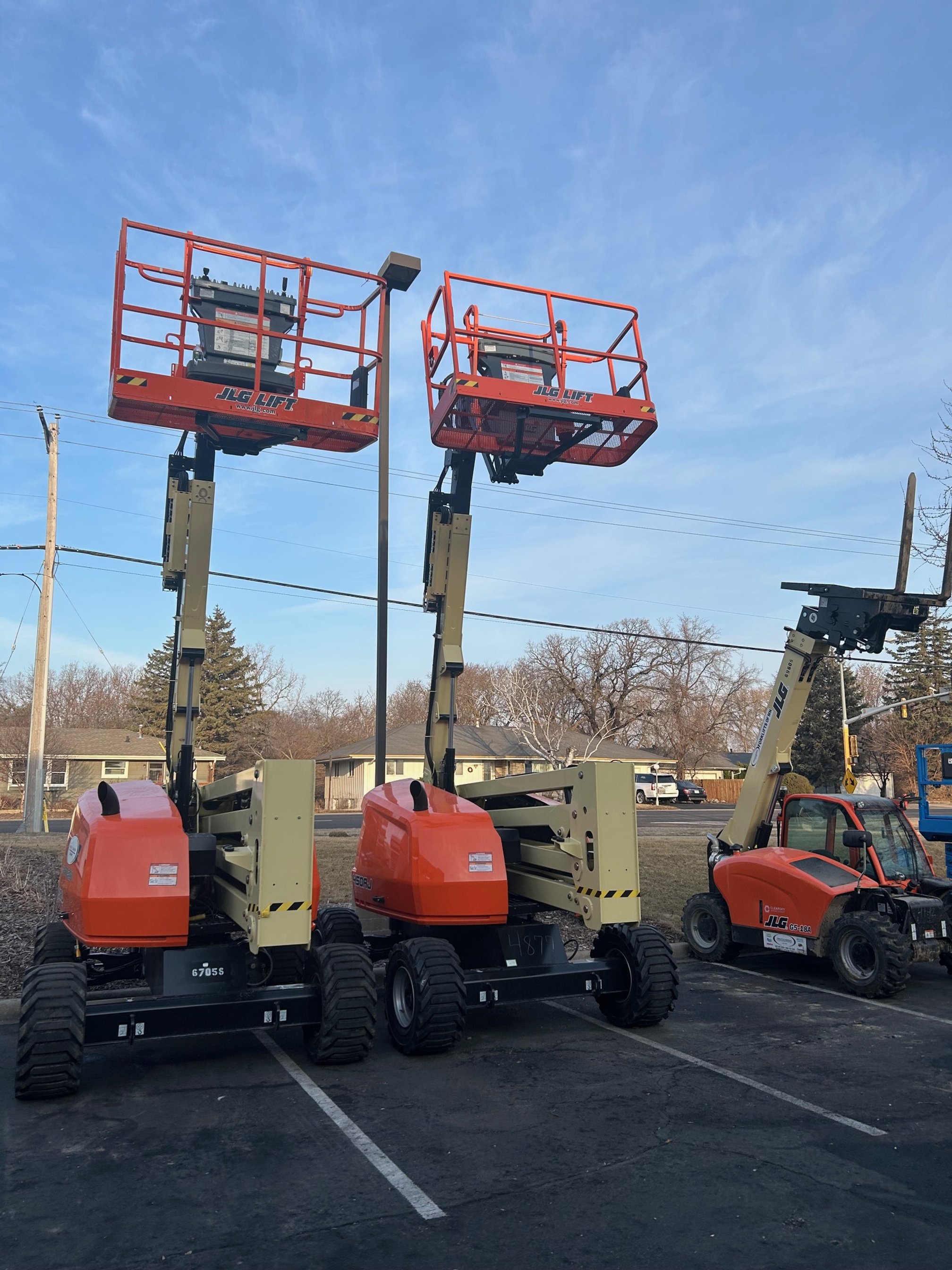 New JLG 450AJ