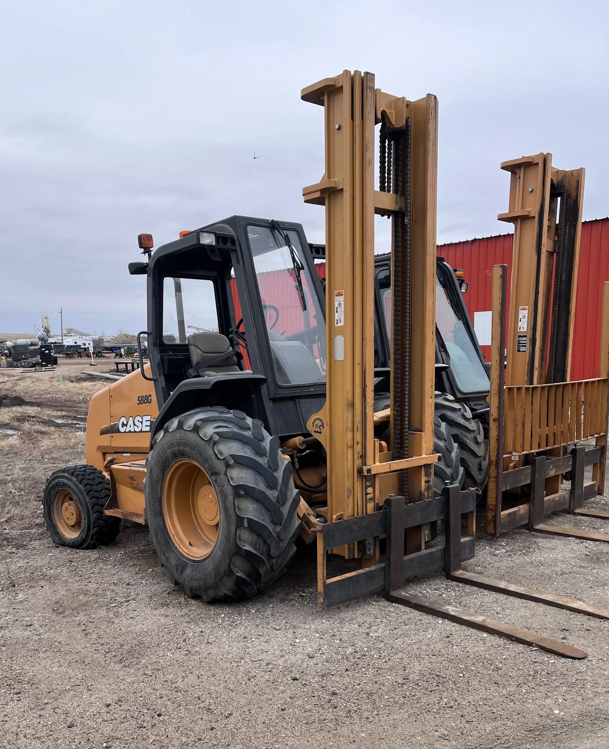 2003 CASE 588G - $42,950.00