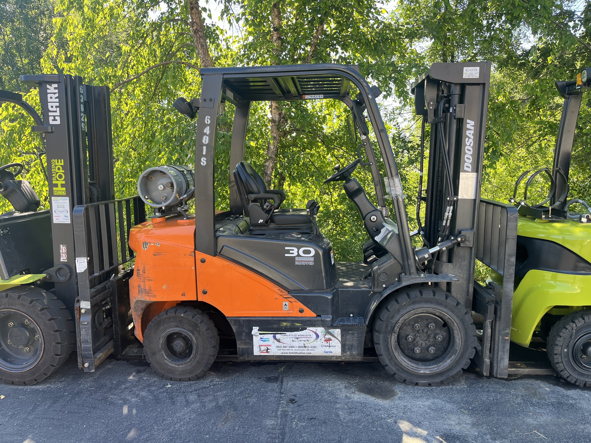 2023 DOOSAN G30E-7 - $24,500.00