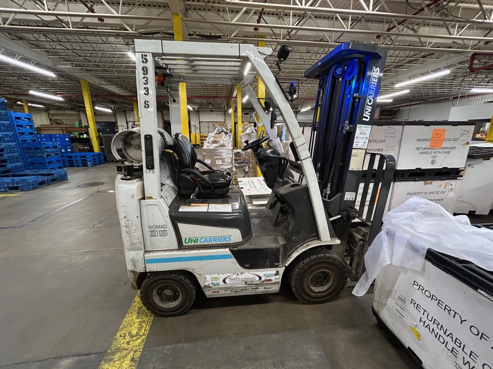 USED 2021 UniCarriers AF35.jpg