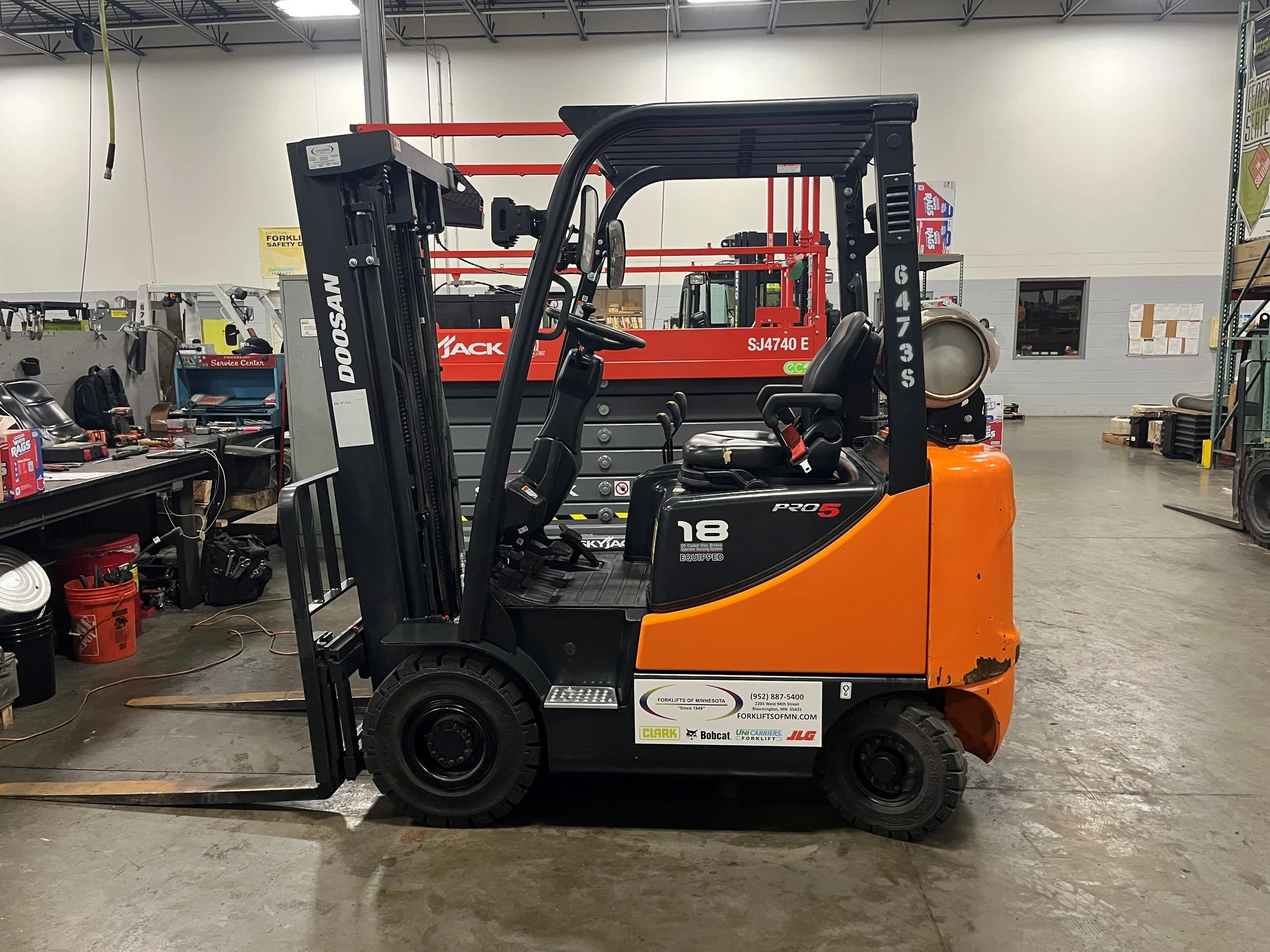 2023 Doosan G18S-5 - $19,500.00