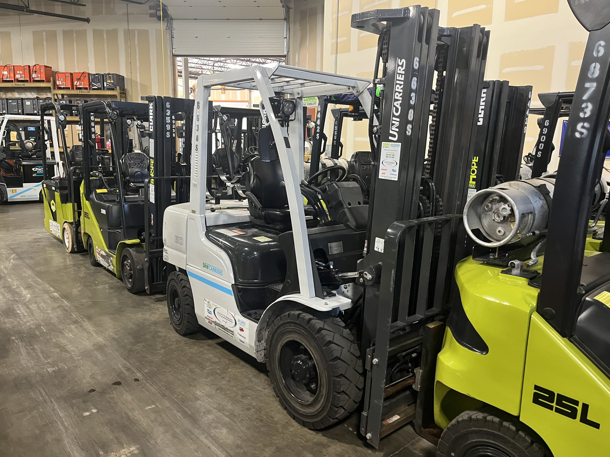 2023 UniCarriers PF60 - $28,750.00